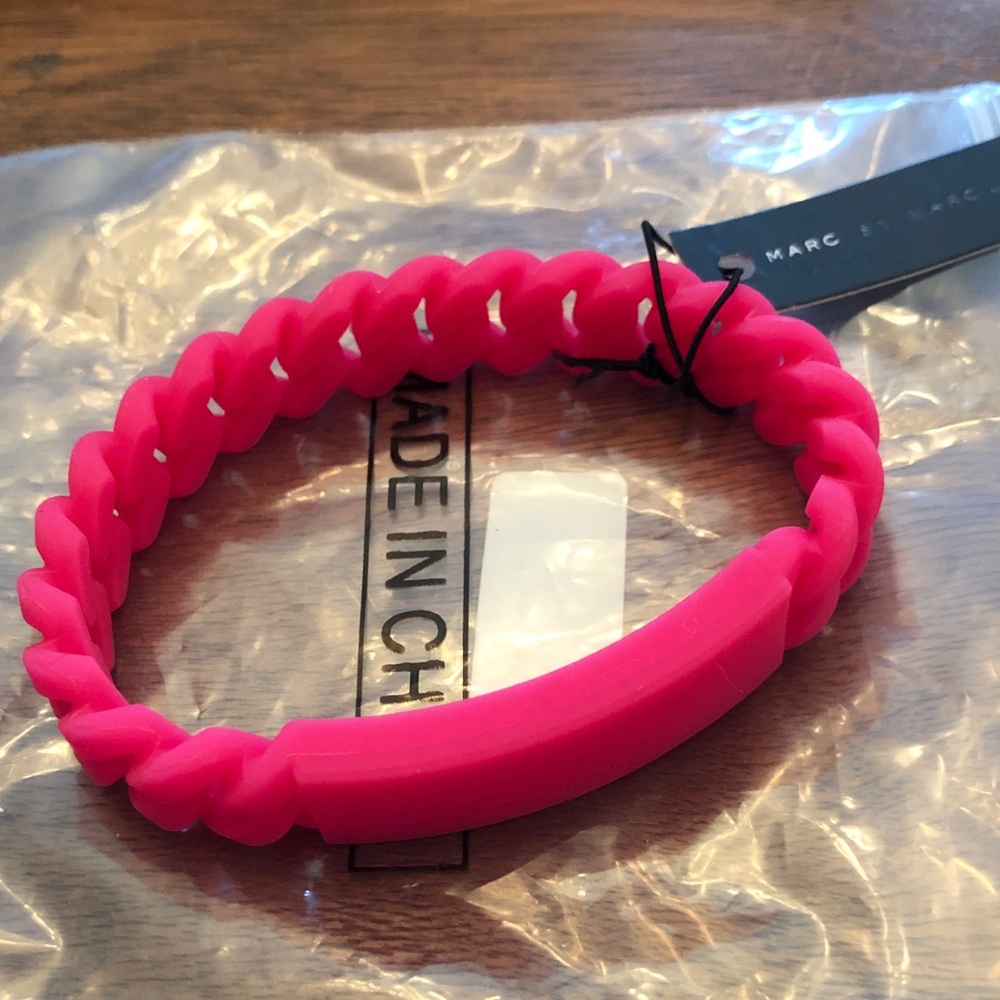 Marc by Marc Jacobs Vibrant Pink Silicone bracelet. New with tag.